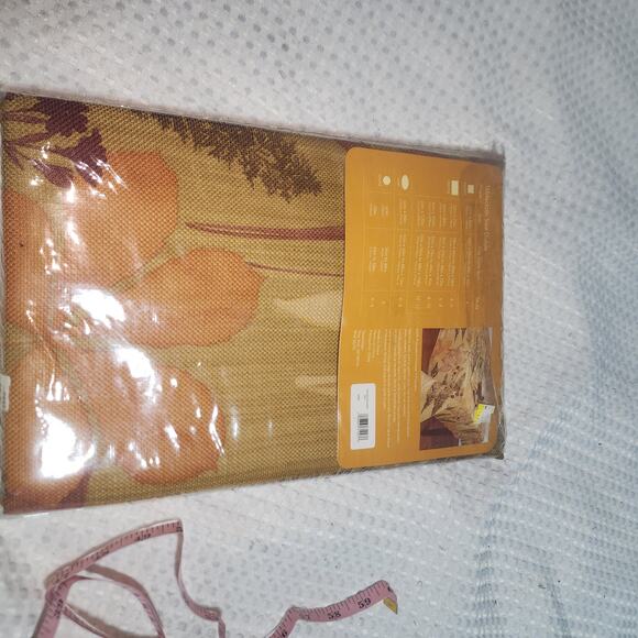 NEWBRIDGE NWT FALL HARVEST 60" x 102" CLOTH TABLECLOTH UNOPENED - Picture 3 of 6